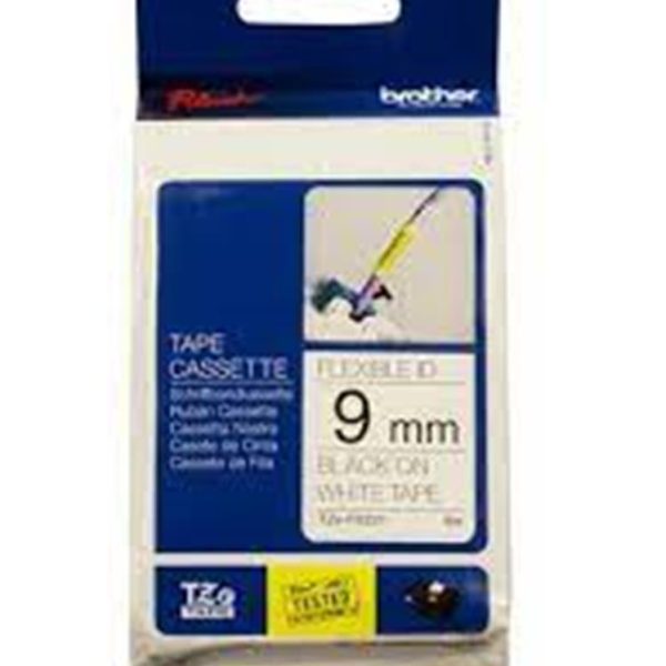 Brother TZE-221 9 mm Beyazı Üzeri Siyah  Laminasyonlu Etiket